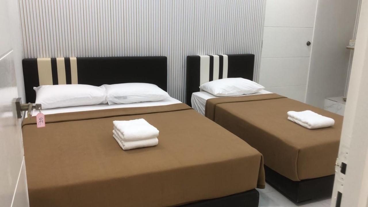 קואלה טרנגאנו Rayyaz Inn מראה חיצוני תמונה