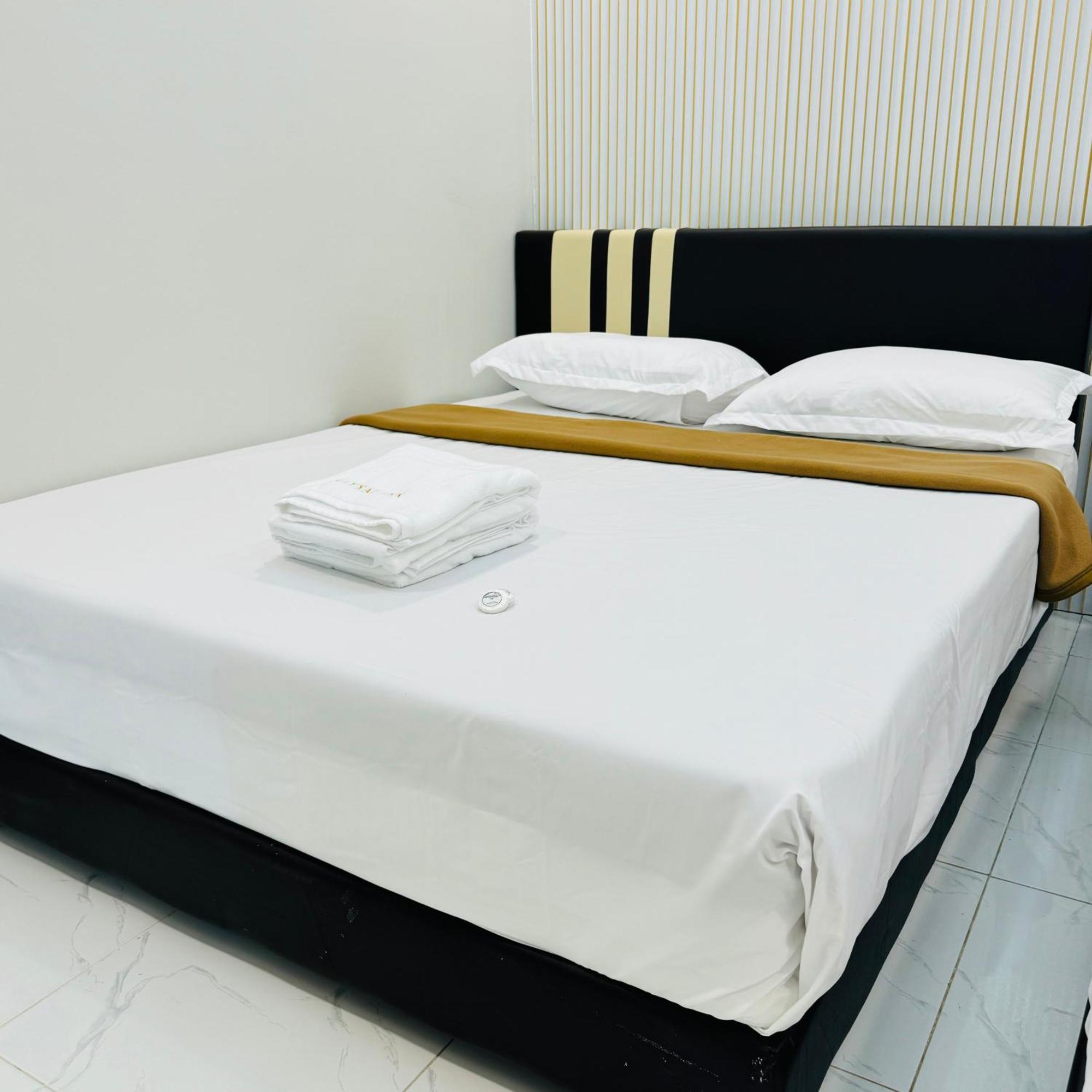 קואלה טרנגאנו Rayyaz Inn מראה חיצוני תמונה